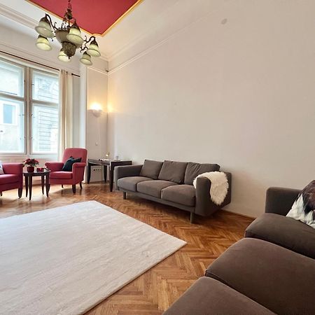 Elizabeth'S Treasure Deluxe Apartment Budapest Exterior photo