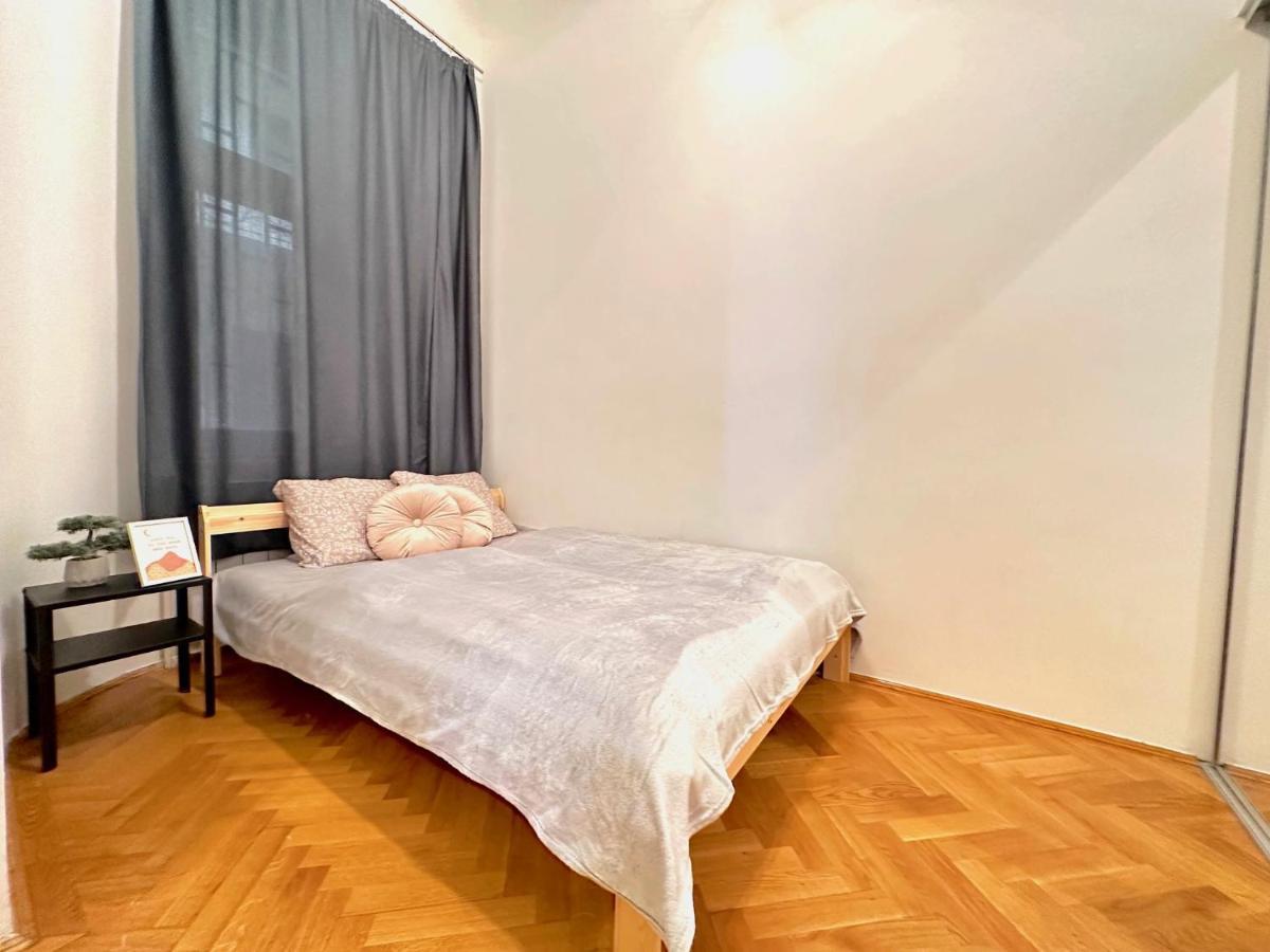 Elizabeth'S Treasure Deluxe Apartment Budapest Exterior photo