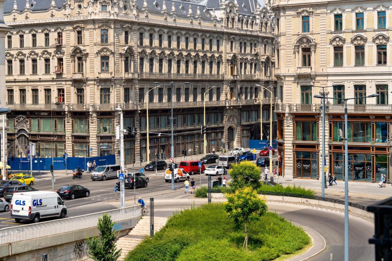 Elizabeth'S Treasure Deluxe Apartment Budapest Exterior photo