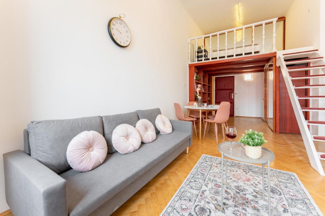 Elizabeth'S Treasure Deluxe Apartment Budapest Exterior photo