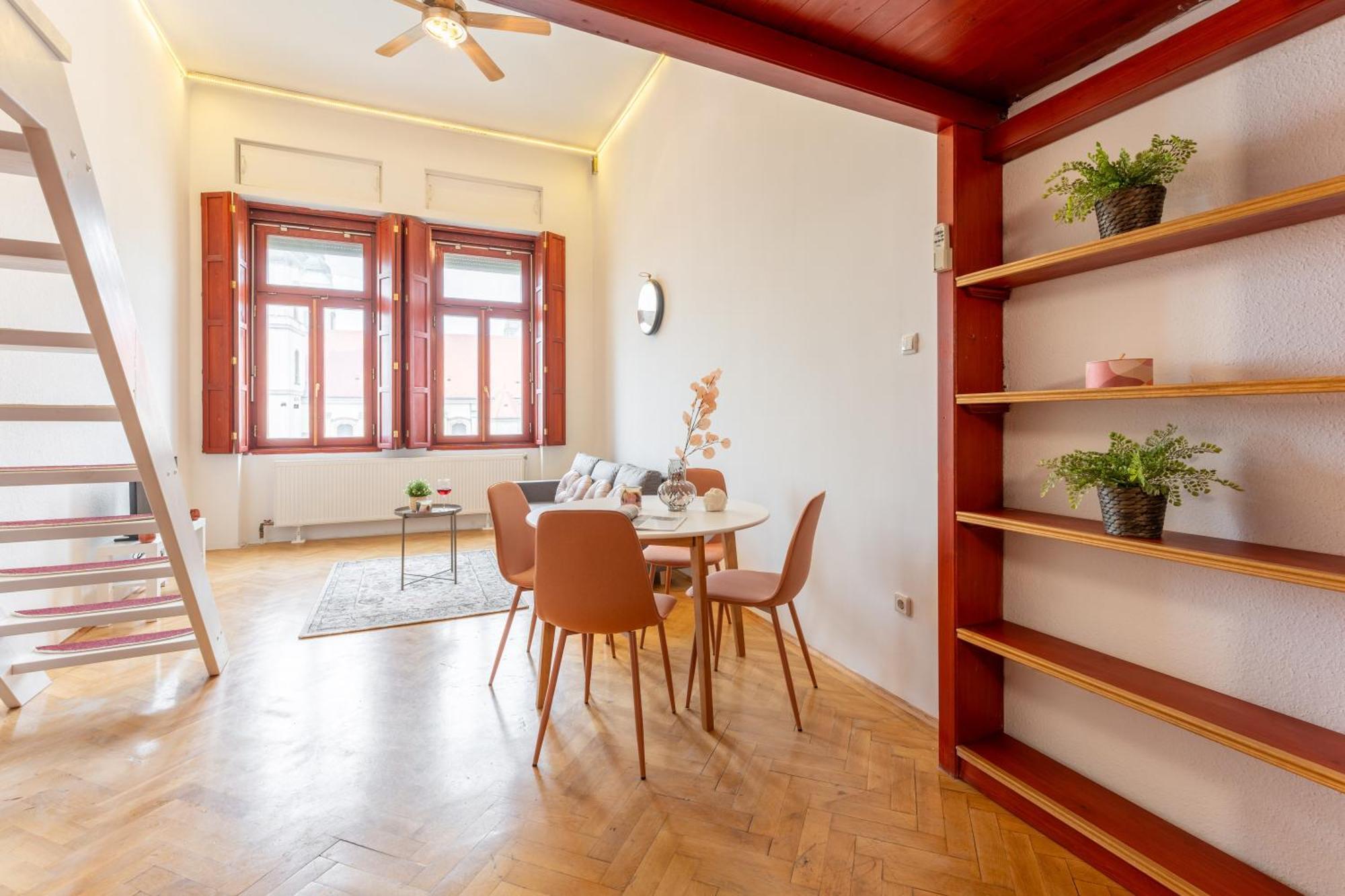 Elizabeth'S Treasure Deluxe Apartment Budapest Exterior photo